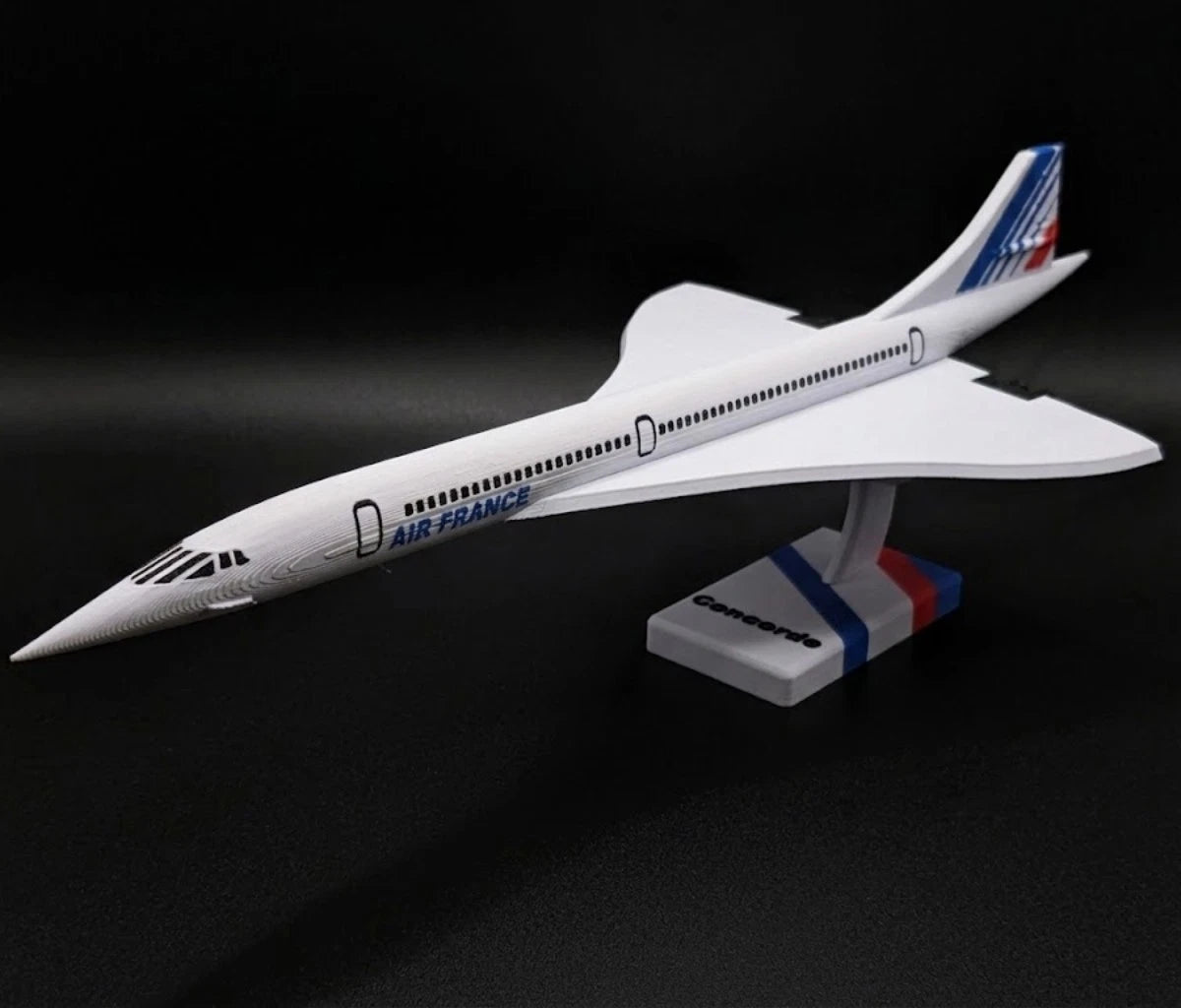 Concorde - Model Airplane with Stand - Ready Built Replica