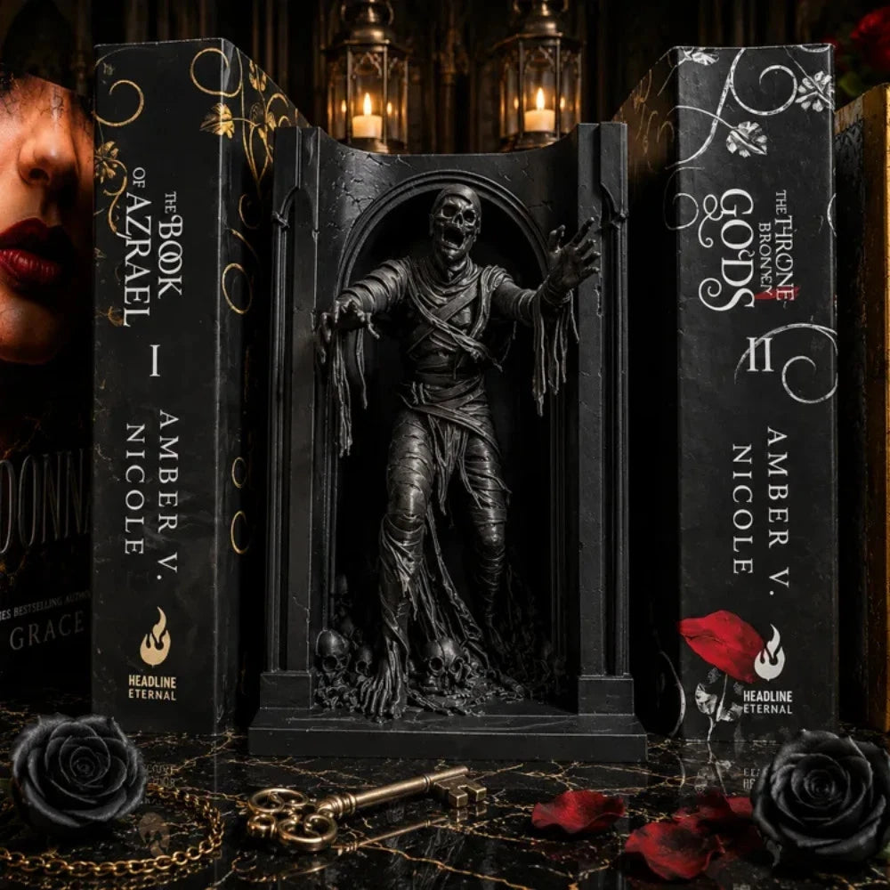 Mummy Book nook - Perfect Gift for Book Readers - Home Decor
