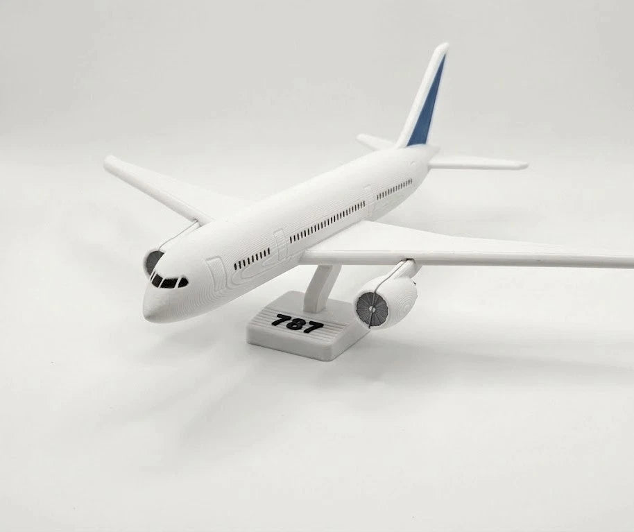Boeing 787 Dreamliner - Model Airplane with Stand - Ready Built